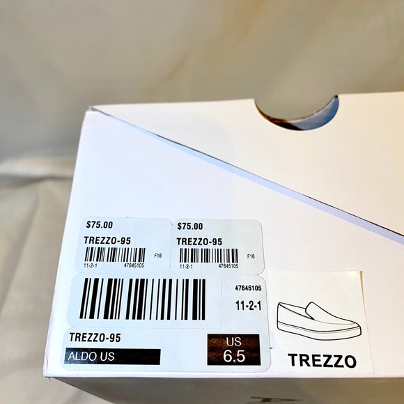 Aldo black pointed toe slide-on flat - Picture 4 of 4